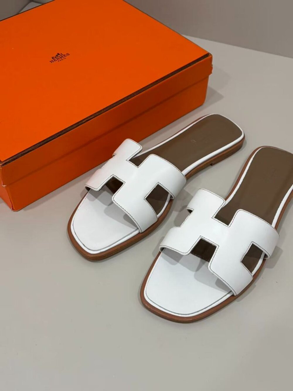 Hermès Oran White Leather Slide Sandals